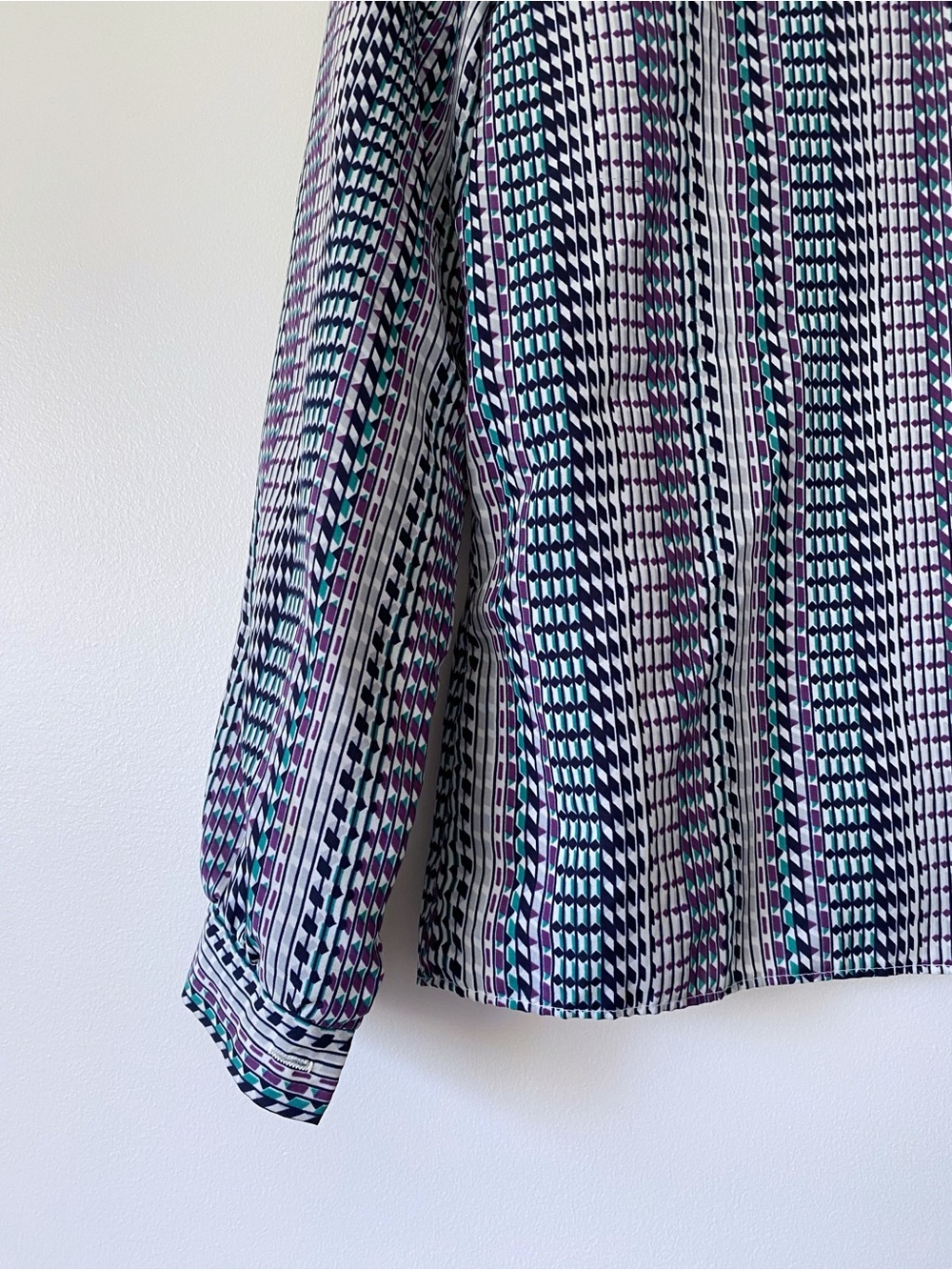 Vintage Geometric Multi-Stripe Patterned Button-Up Shirt - Blue & Purple - Picture 10 of 11